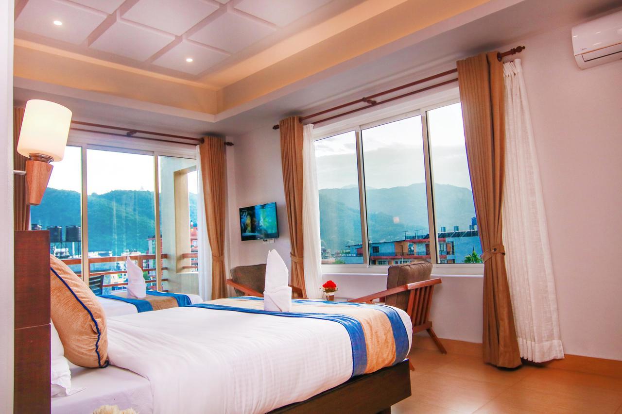 Hotel Lake Paradise ポカラ エクステリア 写真